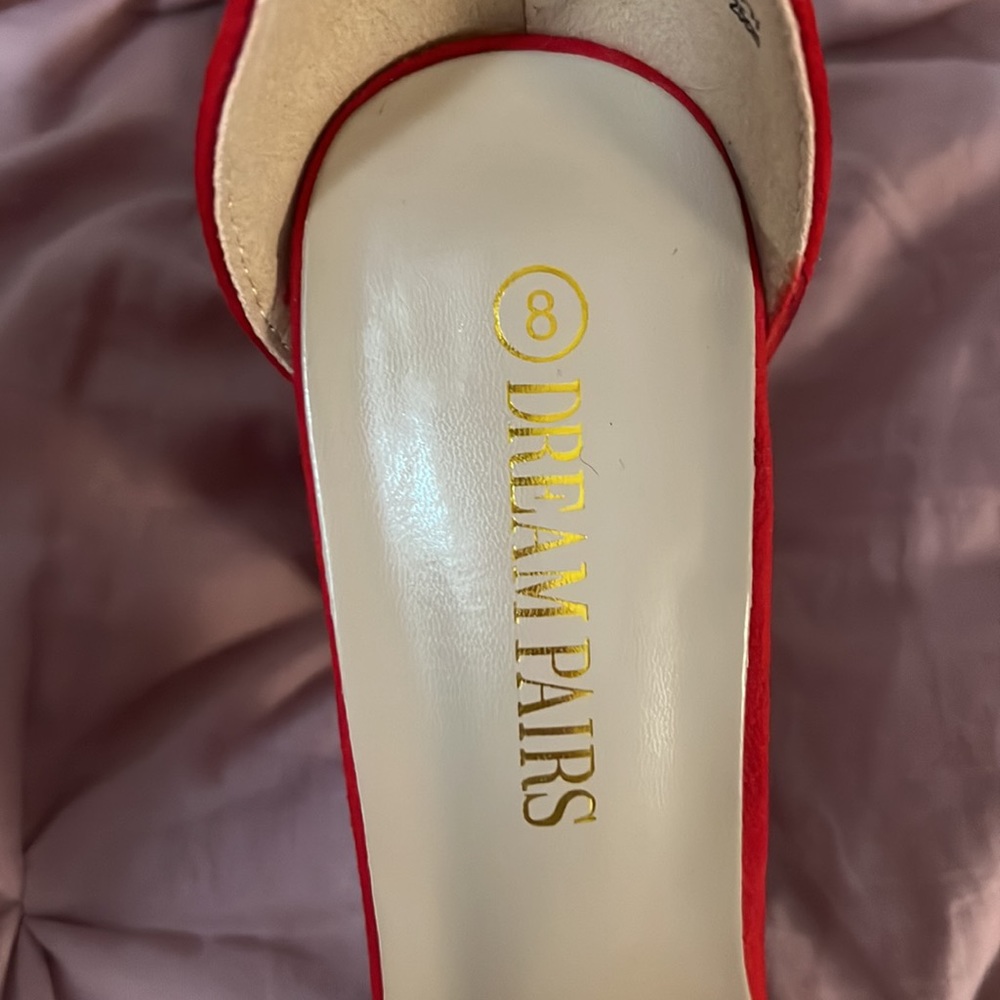 Red heels - Picture 4 of 6